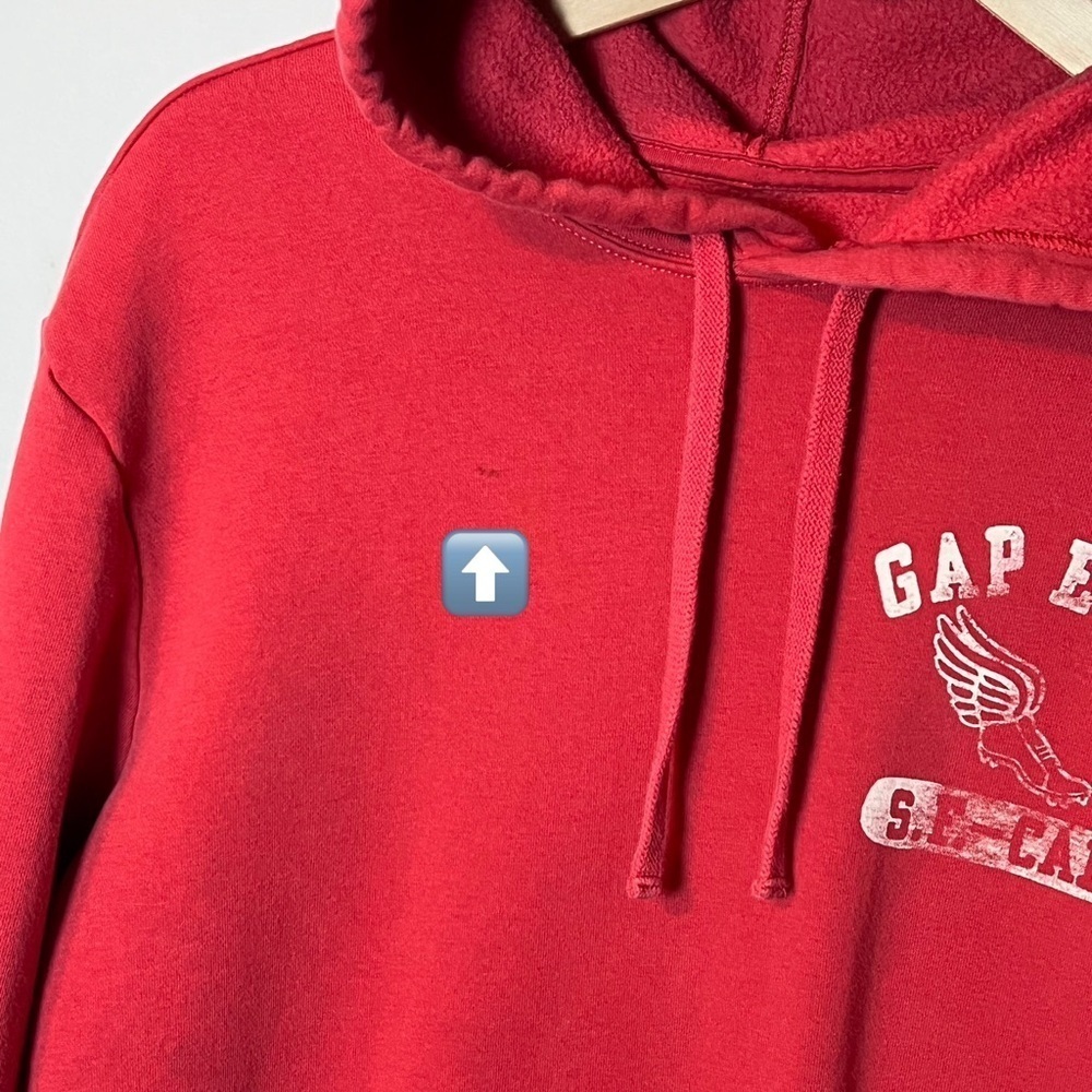 GAP Hoodie Men’s M Weathered Red Sweatshirt Fleece Pullover - Casual Cozy Soft - Picture 7 of 7